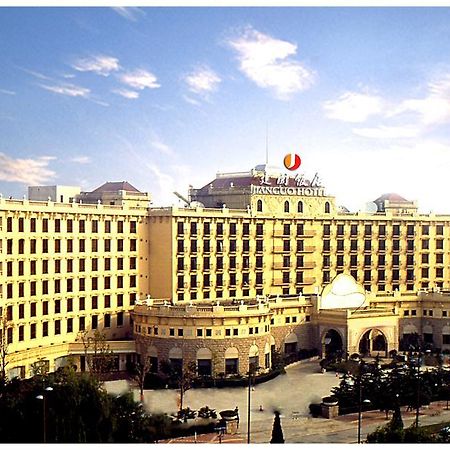 Zhengzhou Jianguo Hotel Esterno foto